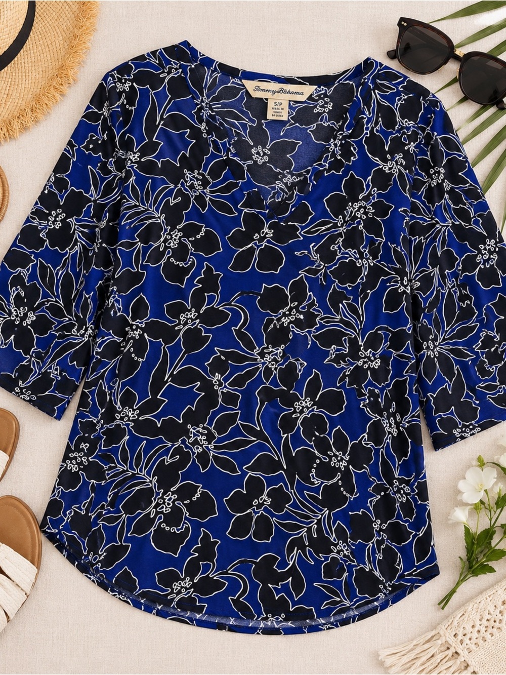 Tommy Bahama Blue Floral V-Neck Blouse Top Small Resort Tropical